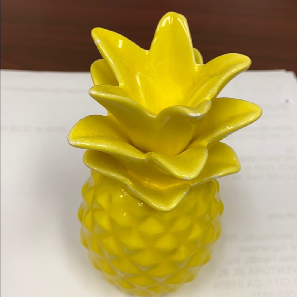 Small desk decor pineapple